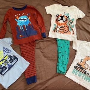 Carter's Red and Blue 2 Pajama Sets for Cozy Nights, 2 pajama shirts. 4T,cotton